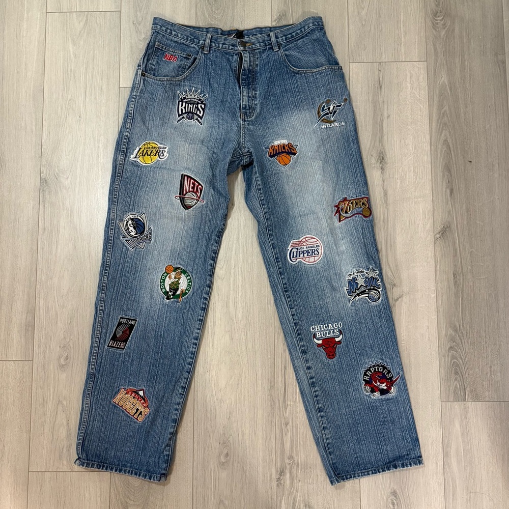 Late 2000s NBA UNK Patch Team Logos Blue Baggy Jeans (37x33)